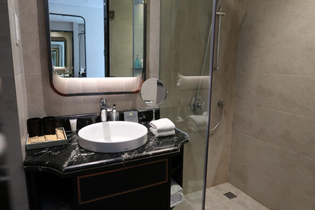 La Siesta Premium Saigon Review: Ho Chi Minh City's Boutique Hotel Gem 10
