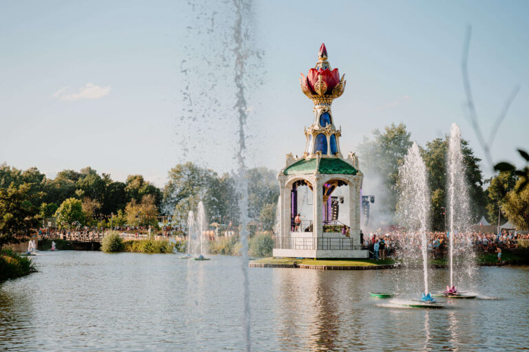 Tomorrowland Elixer Stage on the lake with water fountains
